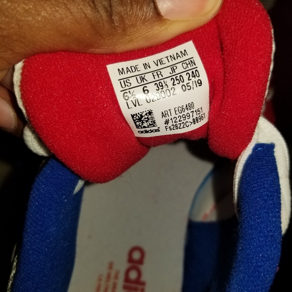 RED , BLUE * WHITE Adiddas EGT GAZZelle - Picture 9 of 10